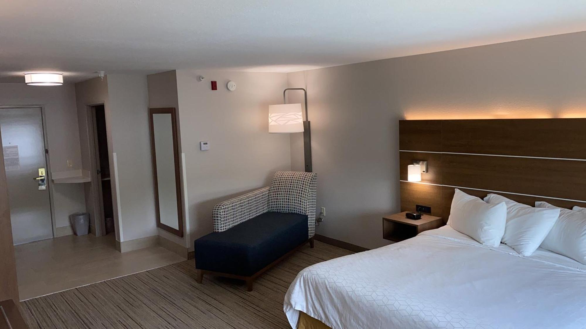 Holiday Inn Express Hotel & Suites Weston By Ihg Exterior foto